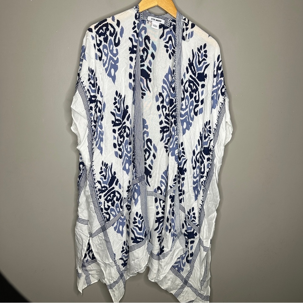 Steve Madden Navy and White Patterned Top